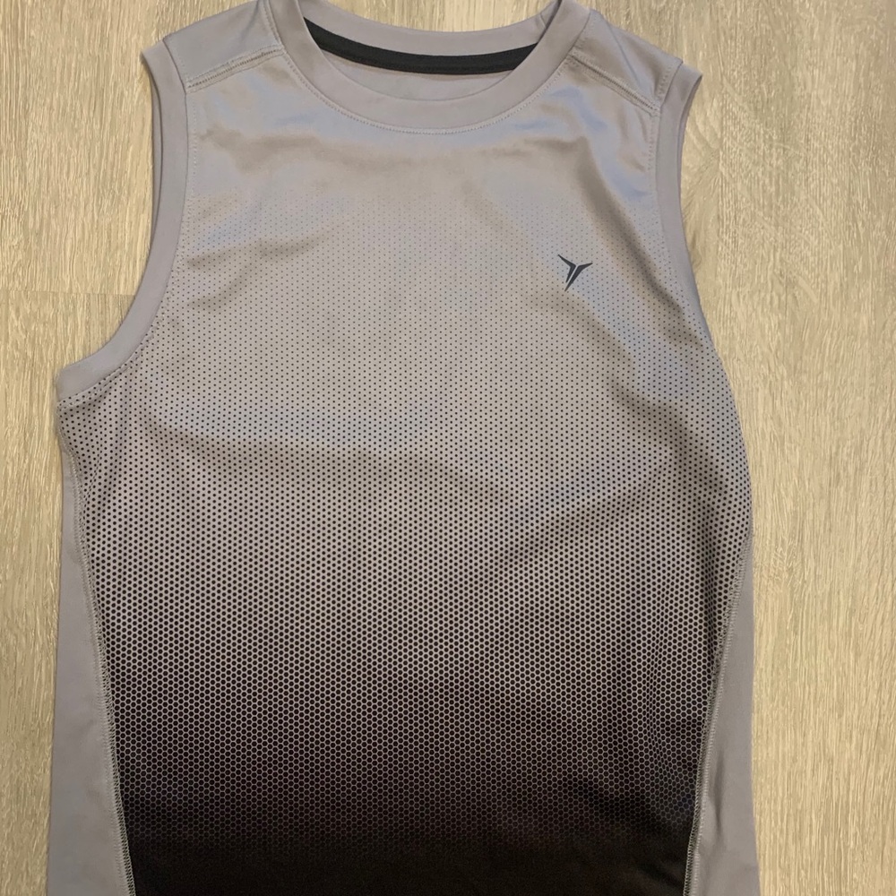 Old Navy boys sz small active tank